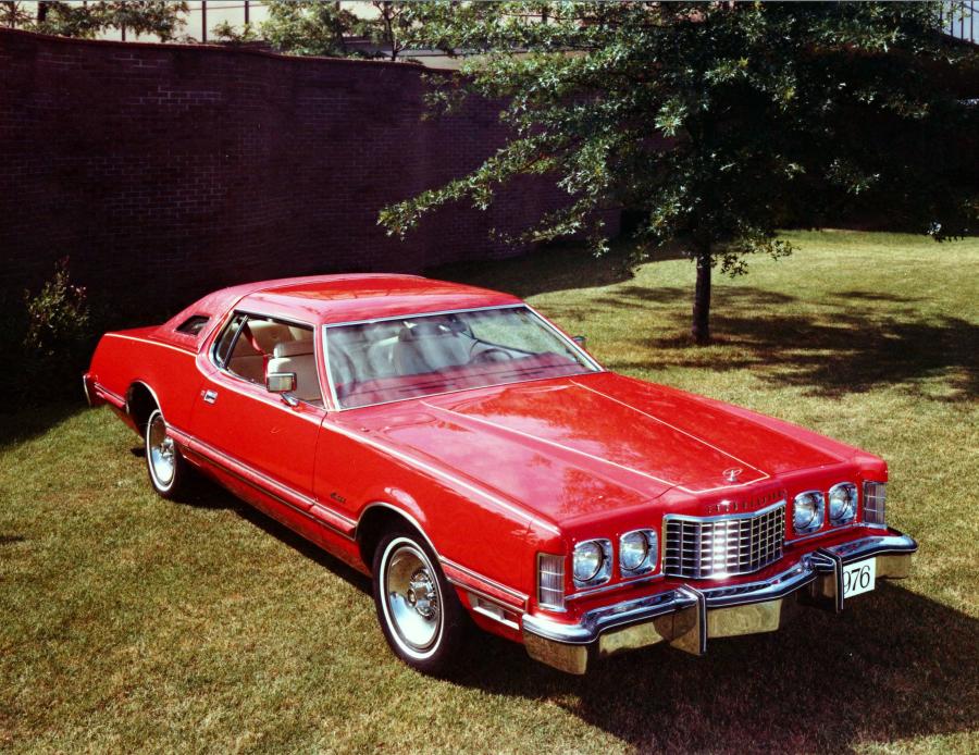  Ford Thunderbird 1972 года  (фото 1 из 16)